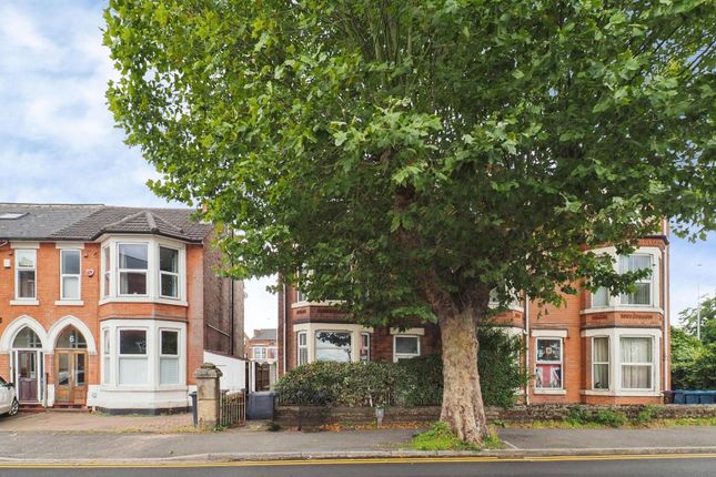 4-bed semi-detached on 4, Trent Boulevard, Nottinghamshire, £300,000