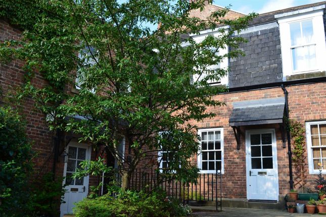 3 BED, 29, Tanners Court, Newcastle Upon Tyne photo 3