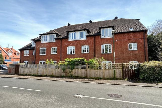 Thumbnail Flat for sale in Primrose Court, Goring Road, Steyning, West Sussex