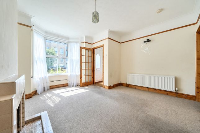 85, Lyndhurst Road, West Sussex photo 2