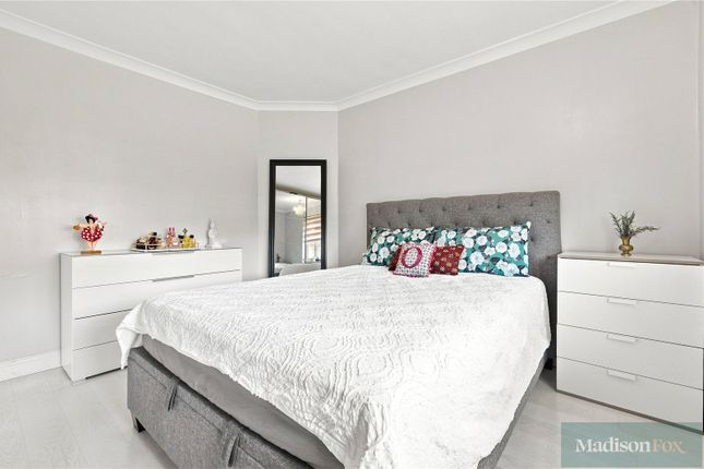 46, Finchingfield Avenue, Woodford Green photo 3