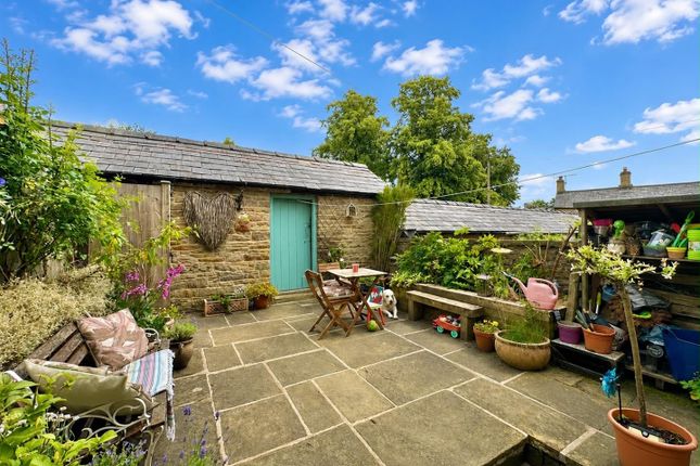 3 Cross Keys Row, Chapel Milton, High Peak photo 4