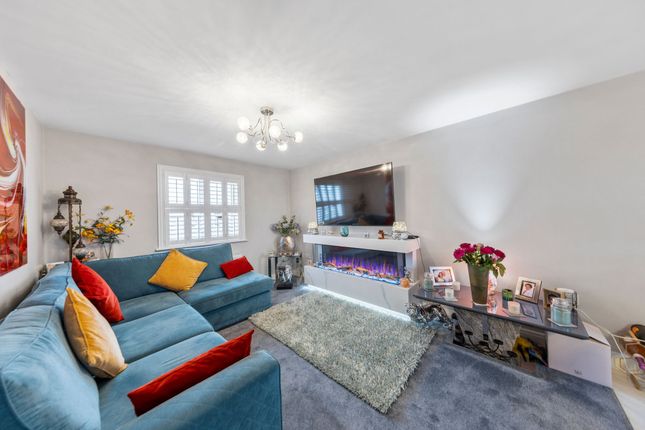 15 Gilbert Drive, Warrington photo 3