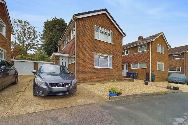 Detached house for sale in Greenoaks, Lancing, Ohe