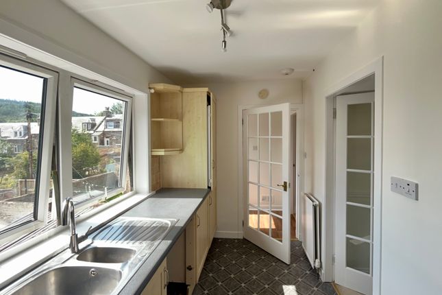 14, Balmoral Place, Galashiels photo 4