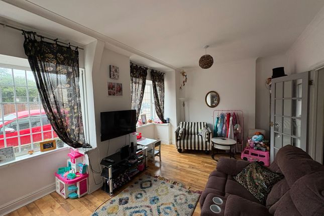 35 Swan Road, Baglan, Port Talbot photo 3