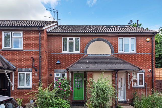 Thumbnail Terraced house for sale in Hopkins Close, London