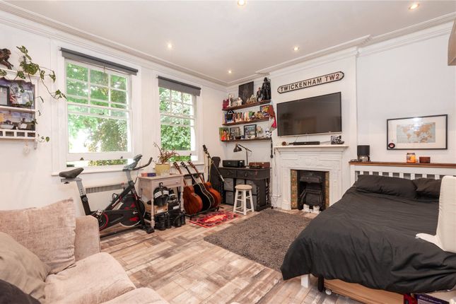 Flat 4, 51, Popes Grove, Twickenham photo 2
