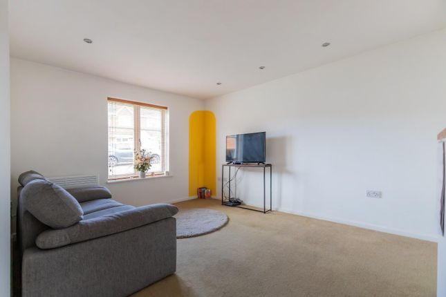 16, Clos Dol Heulog, Cardiff photo 4