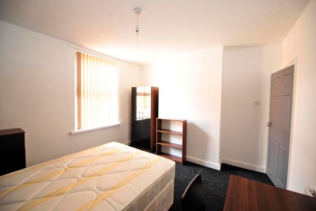 Meadow View, Leeds photo 4