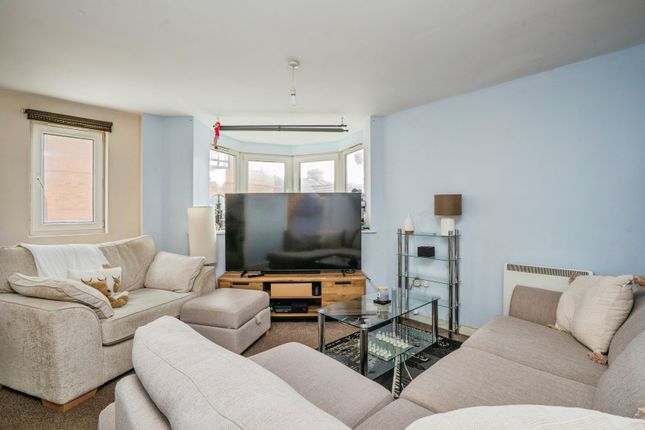 Flat 1, 1, Nancy Road, Hampshire photo 2