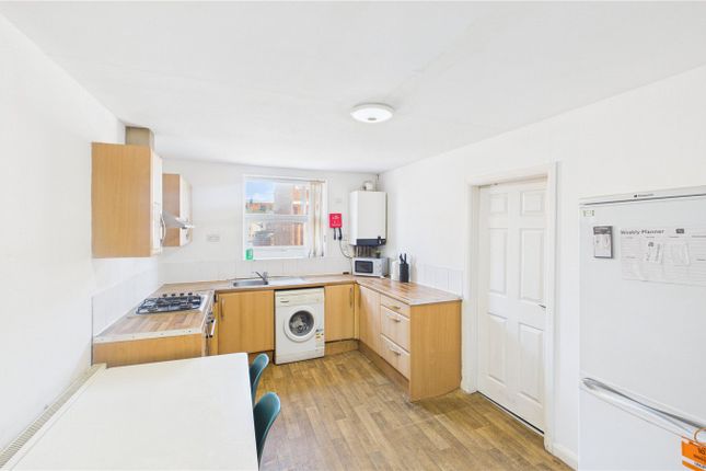 Room 7, 50, Woodlands Road, Middlesbrough photo 3