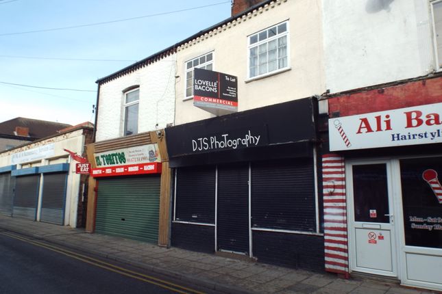 Retail premises to let in Pasture Street, Grimsby