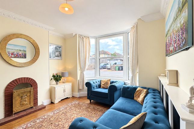 69, Rockwell Green, Somerset photo 4