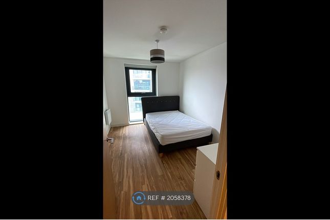 Flat to rent in Pomona Strand, Old Trafford, Manchester