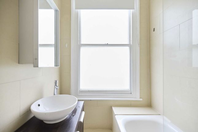 Flat 5, 118, Highlever Road, London photo 4