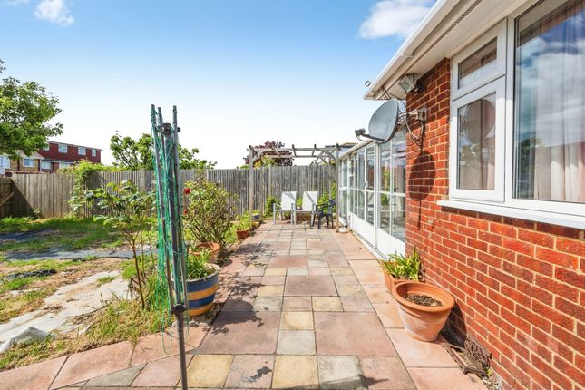 44, Netherfield Avenue, Eastbourne photo 3