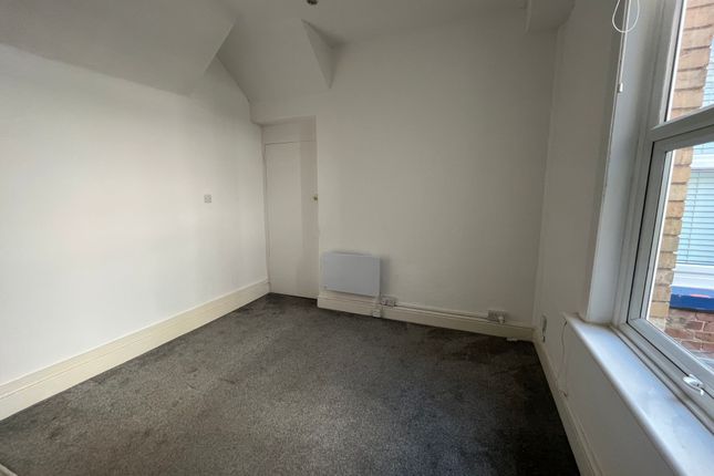 Flat 3 20 Youngs Park Road Youngs Park Road, Paignton, Paignton photo 2