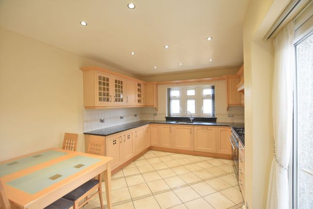 25 Vista Drive, Ilford photo 4
