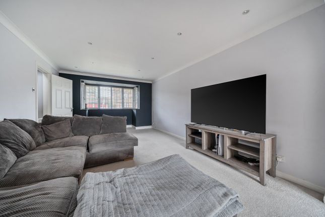 19, Plum Tree Road, Henlow photo 3