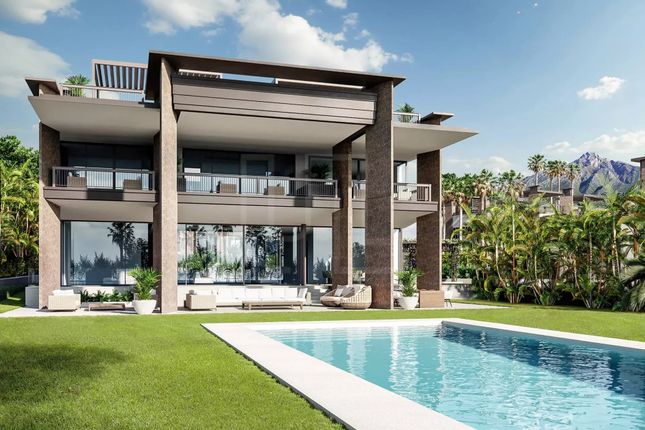 Villa for sale in Marbella, 29660, Spain