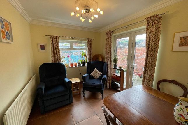 393, Spring Bank West, Hull photo 3