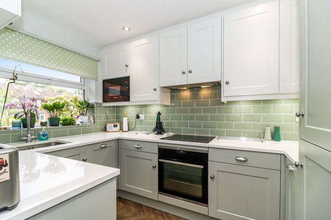28 Granville Dene, Hemel Hempstead photo 2