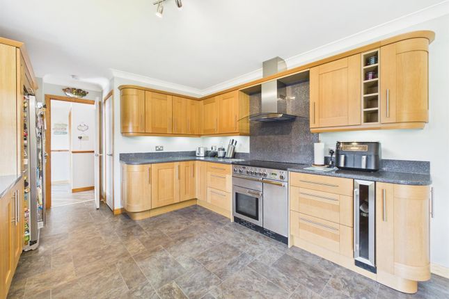 16, Marshall Road, Perth photo 4