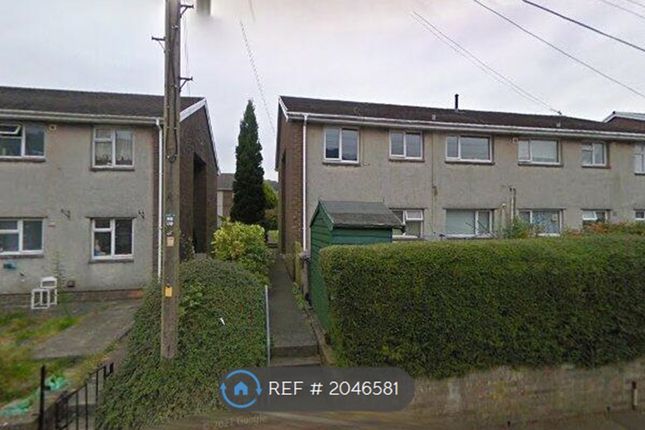 Flat to rent in Llys Dulais, Crynant, Neath SA10
