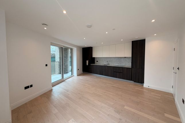 649 - Flat 3, High Road Leyton, Leyton photo 3