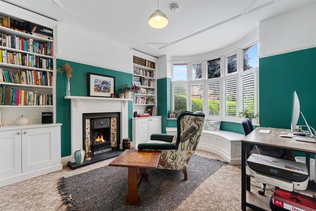 20, Moss Lane, Sale photo 3