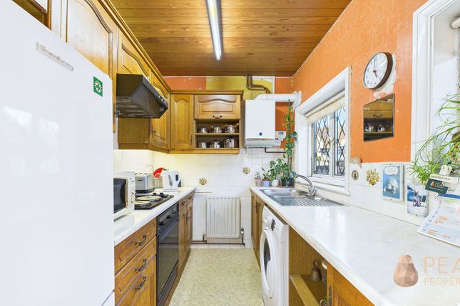 41 Sompting Road, Lancing photo 4