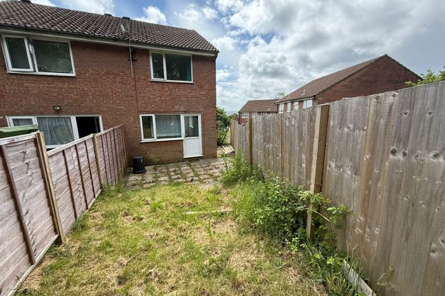 36 Bronwydd, Swansea photo 2
