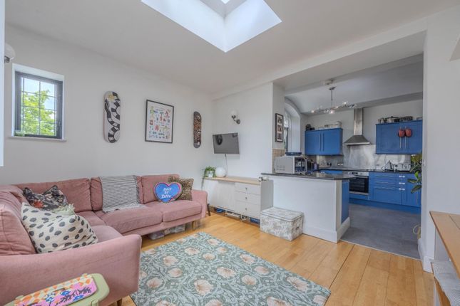 Flat 6, Kings Hall, 12B Kings Road, Westcliff-On-Sea photo 4