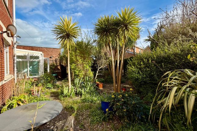 57D, Berrow Road, Burnham-On-Sea photo 2
