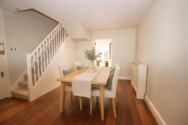 82, Archway Street, London photo 4