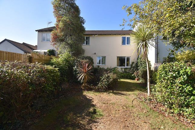 17, Sylvania Drive, Exeter photo 3