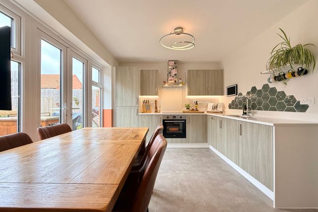 40 Proctor Way, Faringdon photo 4