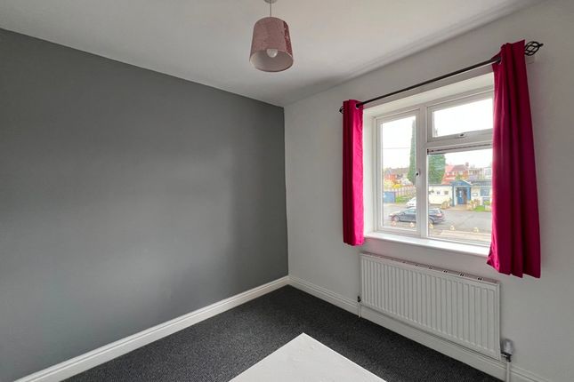 Terraced house to rent in Barns Lane, Rushall, Walsall
