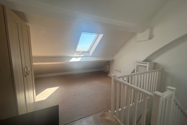53b, Malvern photo 4
