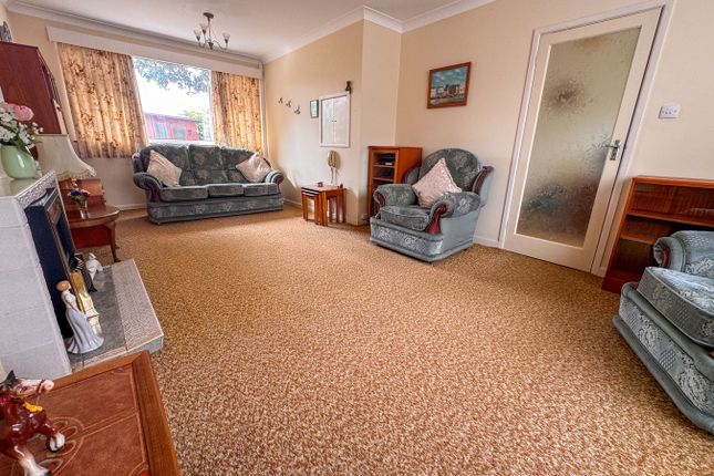 30, Cedar Drive, Wimborne photo 4