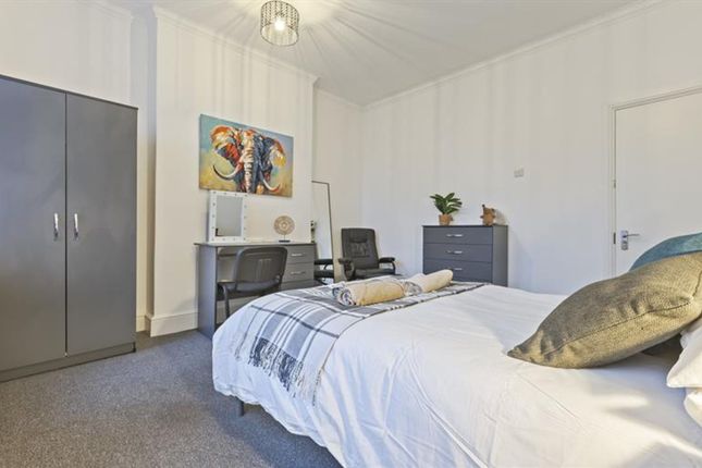 5 bed Advert 210a North Sherwood Street, Nottingham photo 4