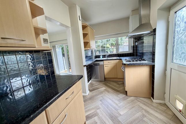 7, Victoria Avenue, Altrincham photo 2