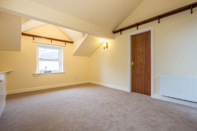 Flat 2, 6-10 Wildman Street, Kendal photo 3