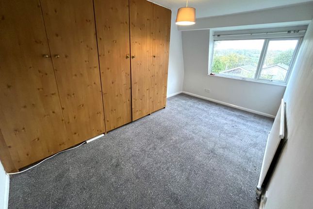 7, Dale Park Rise, Leeds photo 4