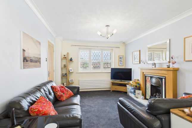 15, FIRETHORN DRIVE, HYDE photo 2