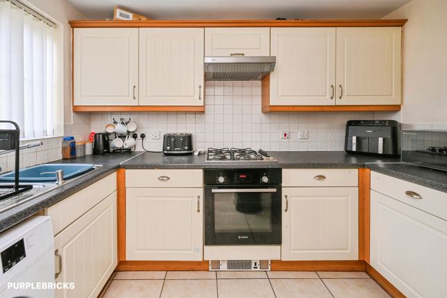 25, Lingfield Close, Bootle photo 3