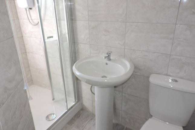 2, 64a, Main Street, Nottingham photo 3