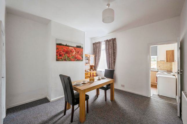 164, Whitelee Road, Mexborough photo 3