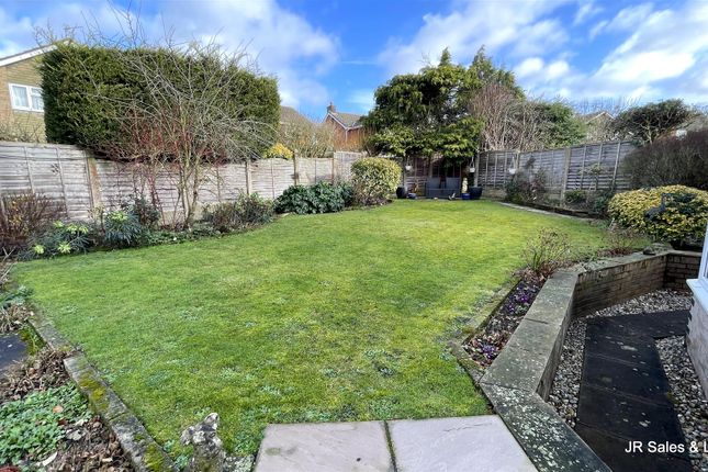 15, Broadfields, Goffs Oak Waltham Cross photo 2